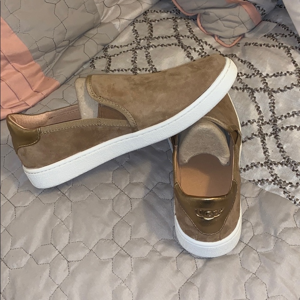 UGG Cas Suede Sneakers